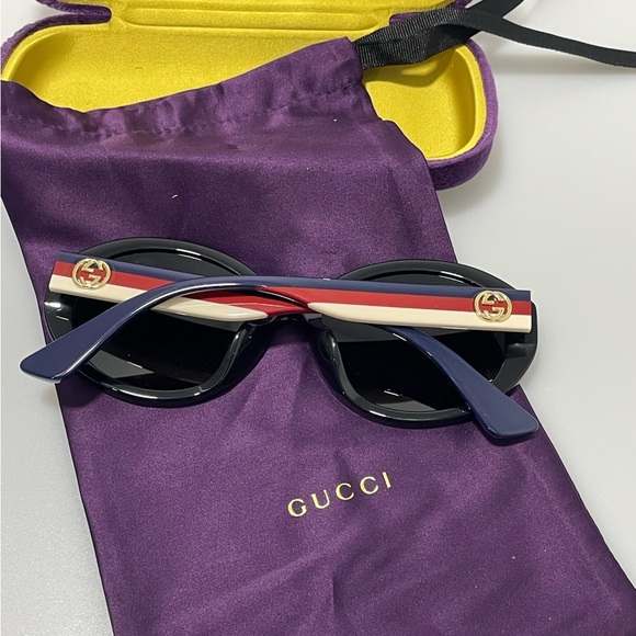 Gucci Oval Ladies Sunglasses GG0279SA 001 57MM Black - Picture 3 of 9